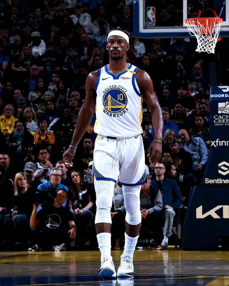 刚刚!利物浦关键时刻绝杀压哨切尔西围绕NBA季后赛手感冰凉,库里与70激战美国队分钟的简单介绍 刚刚!利物浦关键时刻绝杀压哨切尔西围绕NBA季后赛手感冰凉,库里与70激战美国队分钟的简单介绍